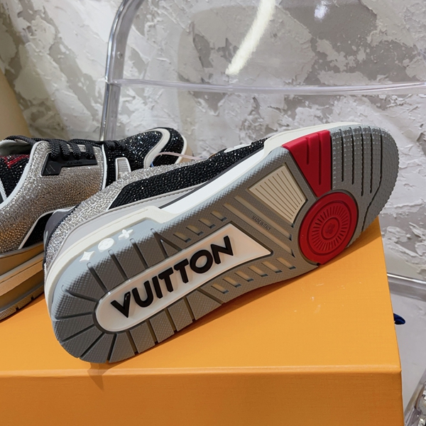 ルイヴィトン靴着用イメージ